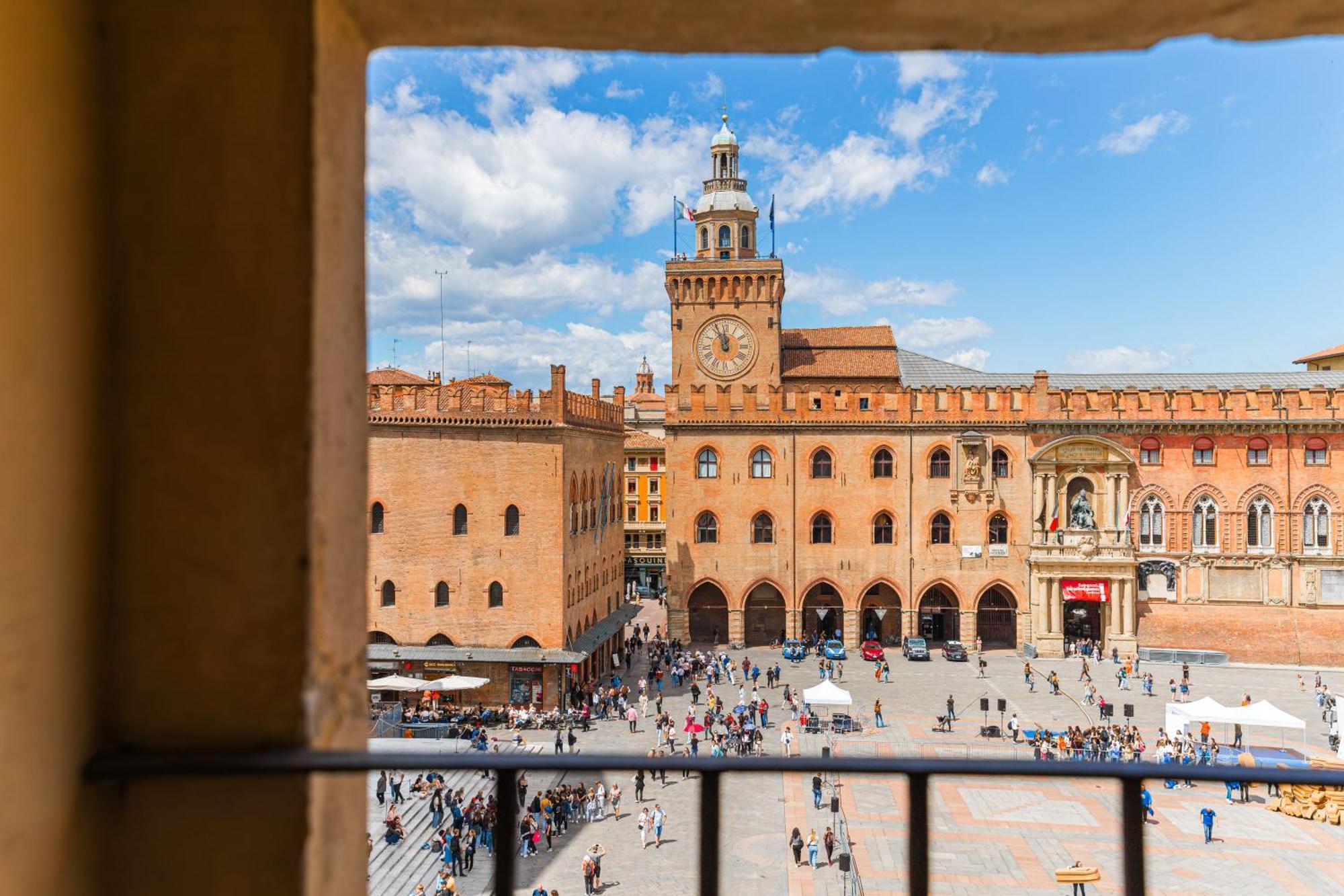 Immobo Arcadian - Piazza Maggiore View Bologna Luaran gambar